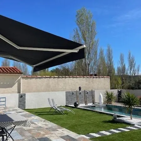 Maison 2 Avec Piscine Sans Vis A Vis * Villedaigne
