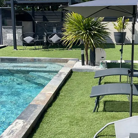 Maison 2 Avec Piscine Sans Vis A Vis Villa Villedaigne