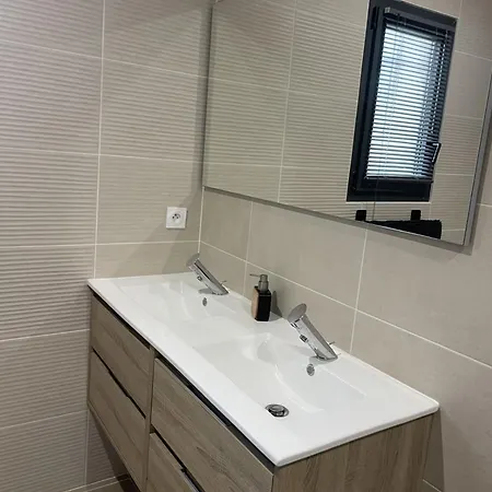 Maison 2 Avec Piscine Sans Vis A Vis Villa