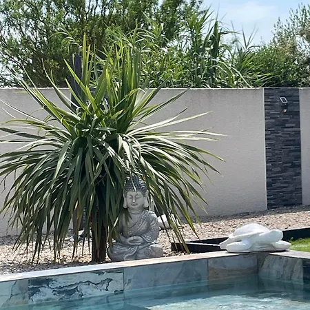Villa Maison 2 Avec Piscine Sans Vis A Vis *