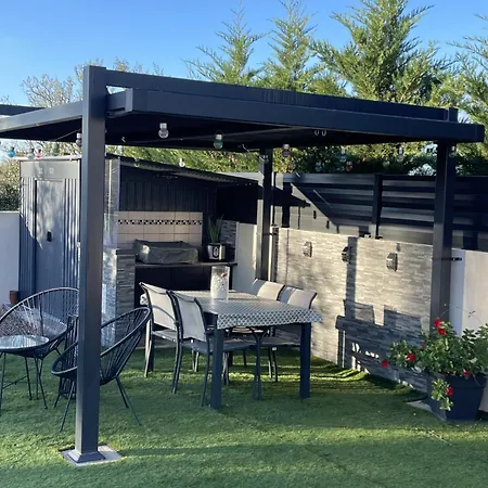 Maison 2 Avec Piscine Sans Vis A Vis Villa Villedaigne